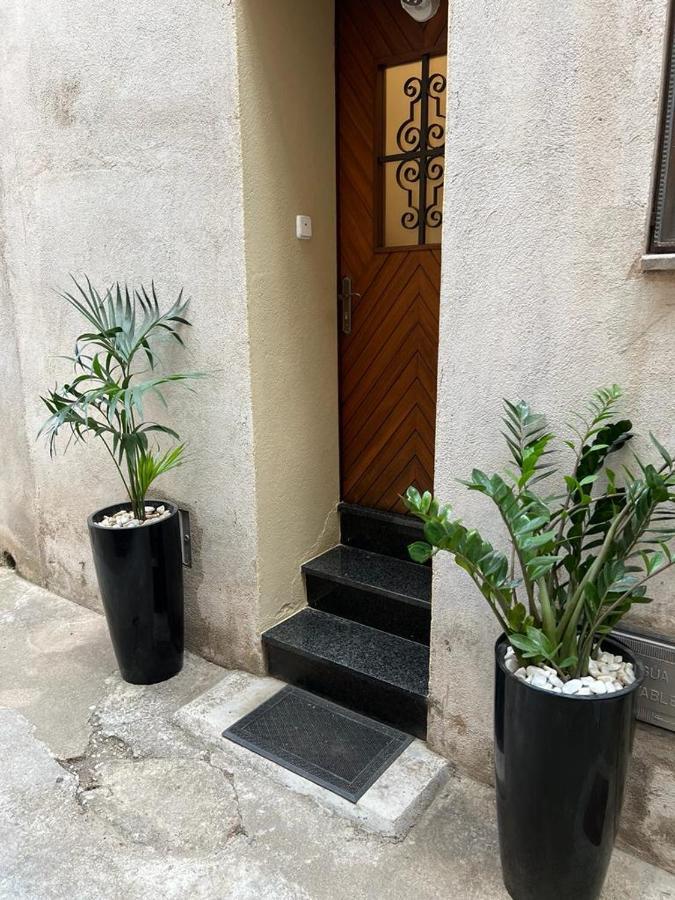 Apartament La Cova Peralada Esterno foto